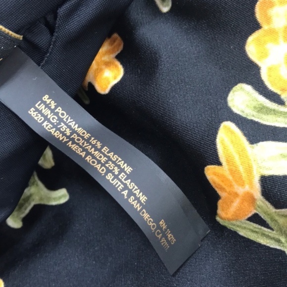 VIX FLOWER MAITE One-Piece Swimsuit - Picture 7 of 8